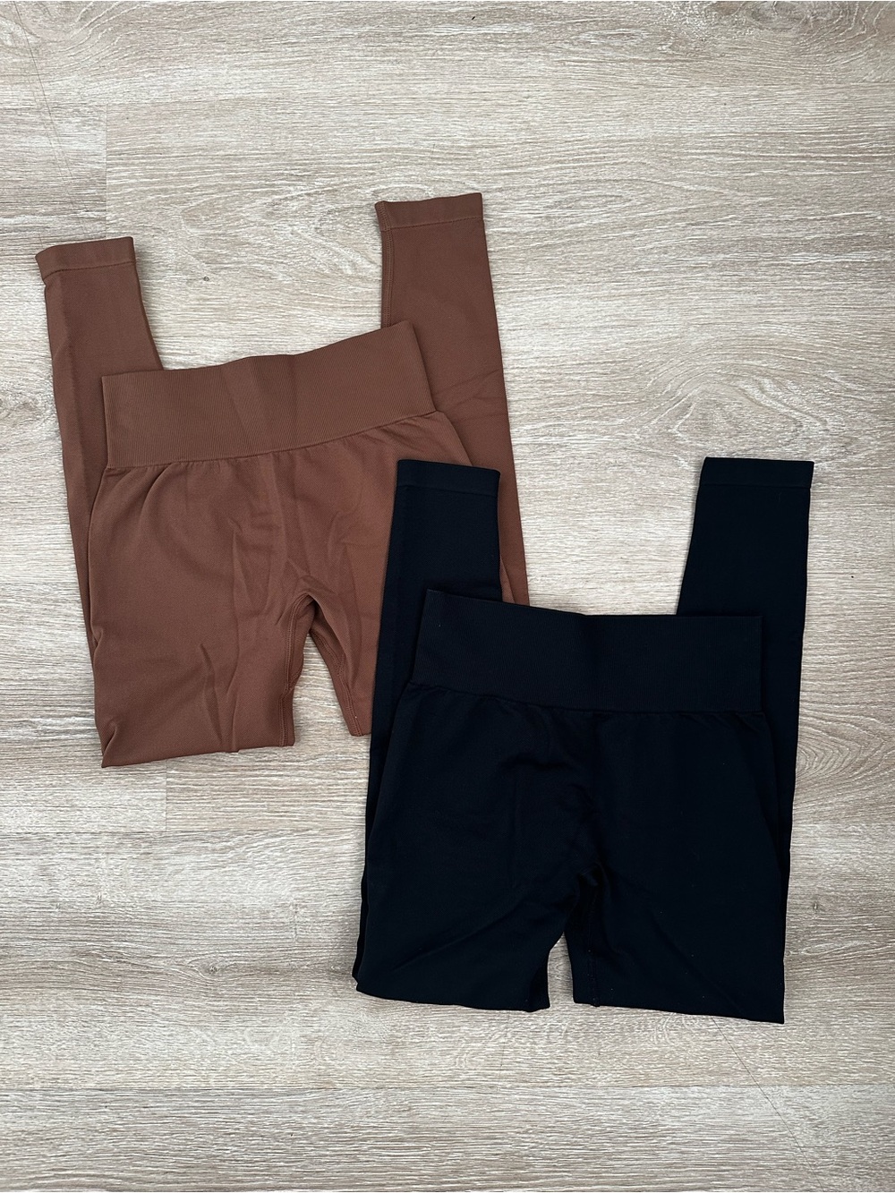 High-Waist Active Leggings - Brown & Black